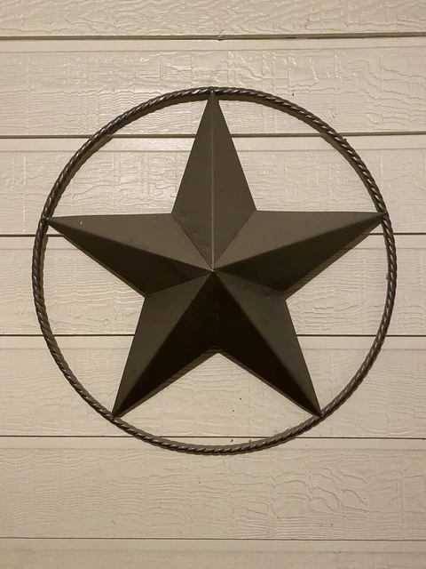 Large Western 24" Brown Star & Wire Circle Metal Outdoor Wall Decor