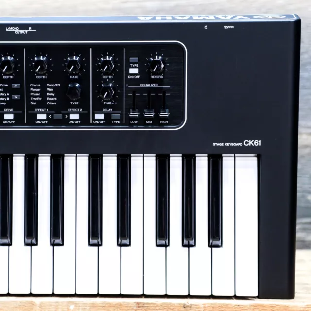 Yamaha CK61 Stage Keyboard 61-Key Digital Stage Keyboard Synthesizer w/Box