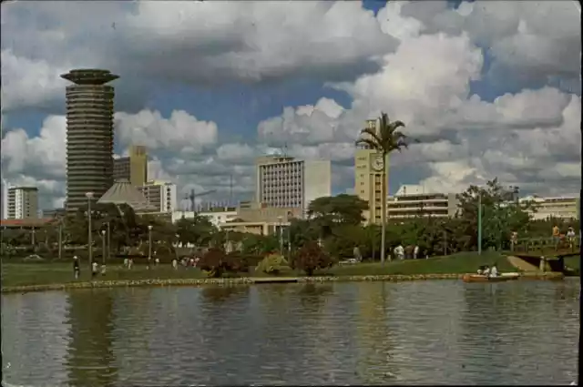 KENIA Postkarte Kenya Postcard NAIROBI 1985 Uhuru Park View color AK frankiert