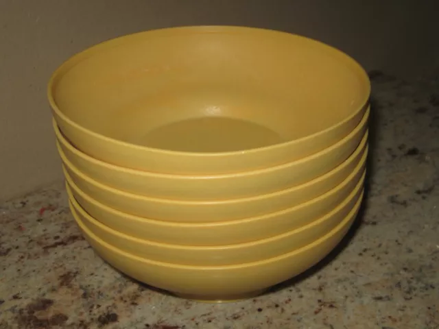 Swell Retro 1970's Tupperware 12pc Harvest Gold #890 Salad & Cereal Bowls +  Lids