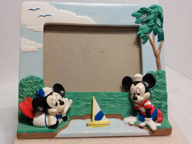 Walt Disney Co Resin 6" X 7" Picture Frame W/ Mickey & Minnie Mouse 3D Figures