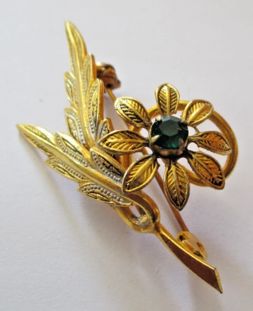 Broche dorée BETTINA style classique strass vert émeraude – Créations Uniques