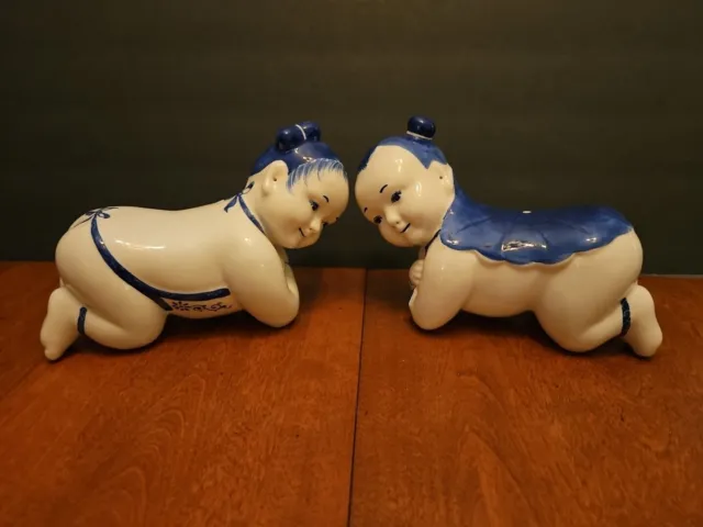 Vtg Pair Chinese Blue & White Figure Porcelain Opium Pillow/Head Rest Blue/White