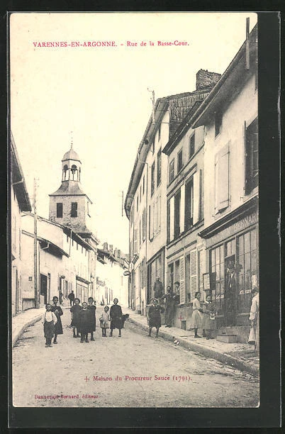 CPA Varennes-en-Argonne, Rue de la Basse-Cour