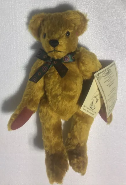 Deans bears club membership bear 1996 “Humphrey”.