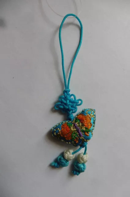 Bijou de sac à main ou téléphone Papillon brodé noeud porte-bonheur Asie bleu