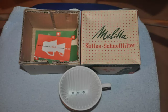 Melitta Kaffee-Schnellfilter 101 mit Original Karton. 3-Loch quer. Grüne Schrift