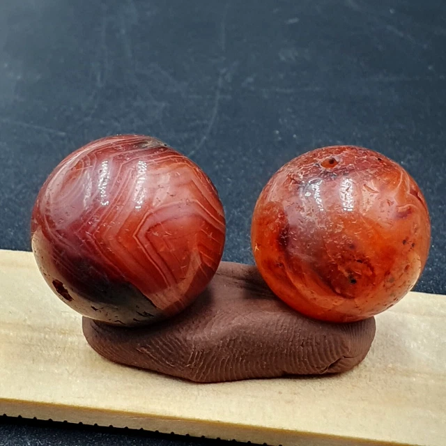 2 Old Ancient Indo Tibetan Carnelian Agate Beads lot 2 Beads