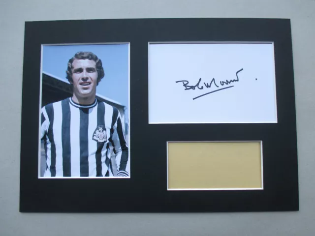 NEWCASTLE UNITED BOBBY MONCUR HAND A4 MOUNTED SIGNED CARD w/PHOTO DISPLAY - COA