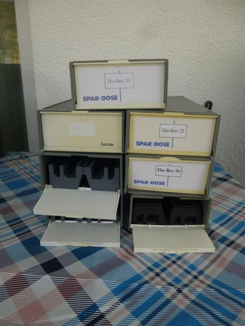 8 Diakästen/Boxen stapelbar +  Magazine zzgl.5 Magazine und 90 Rähmchen glaslos
