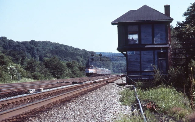 Conrail-PC-PRR Port Tower at Newport,PA Orig Kodachrome Slide H4