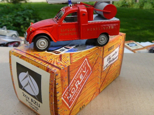 Miniature Citroën 2CV AZ Pompiers 1956 1/43 Norev - Occasion Collection