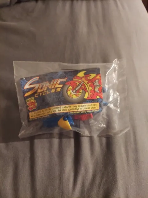 NEW ORIGINAL Wendys kids meal 1996 Sonic Cycles toy, in original package Blue