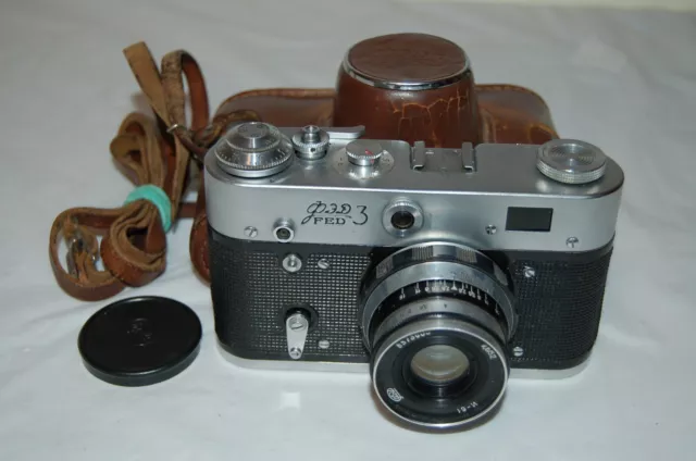 Fed-3 Type 2 Vintage 1968 Soviet Rangefinder Camera & Case. No.280870. UK Sale