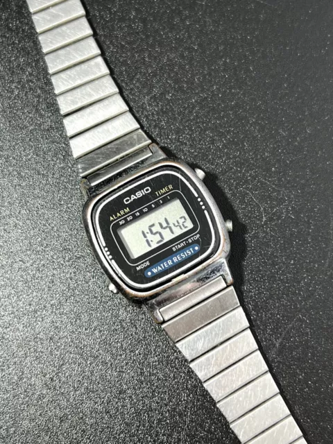 CASIO LA670WE LCD Quartz Digital Ladies Silver Watch 14.99