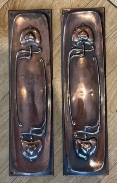 Un Par De Placas De Dedos De Cobre Art Nouveau Muy Elegantes 3