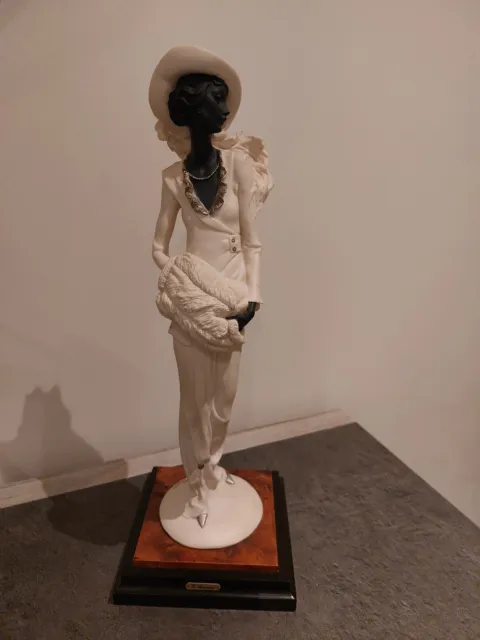 Magnifique statue Dame en robe art déco 1987, 51 cm, Porcelaine/Giuseppe Armani