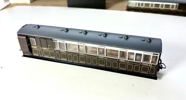 009 NARROW GAUGE Bogie Coach Built From Kit, Similar Dimensions To Peco ...
