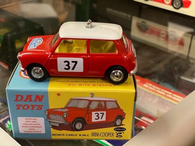 VOLGA M21 RALLYE MONTE CARLO 1964 S. TENISHEV ALTAYA 1:43 de refere