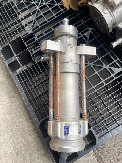 ARO Ingersoll Rand 66941-CDD Piston Pump - Refurbished