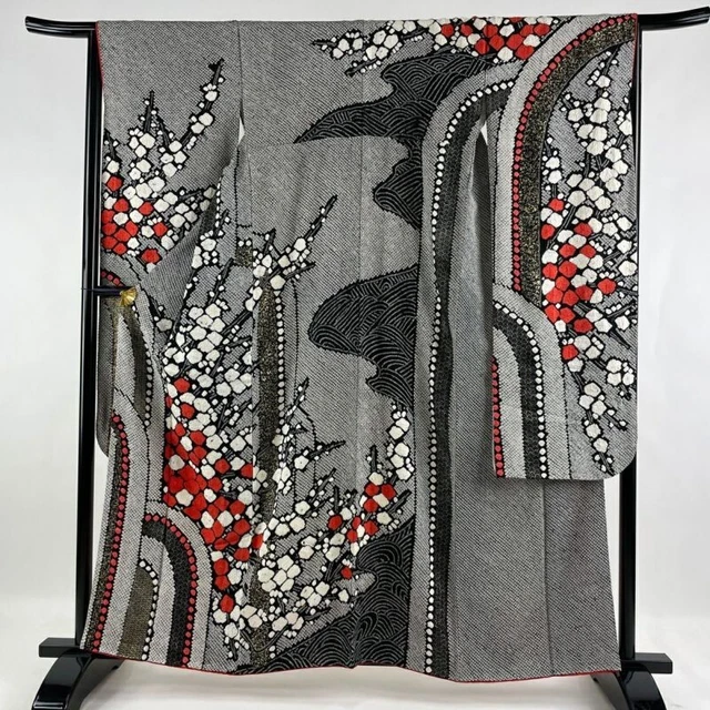 Woman Japanese Kimono Furisode Silk Shibori PlumBlossom Gold Foil Black