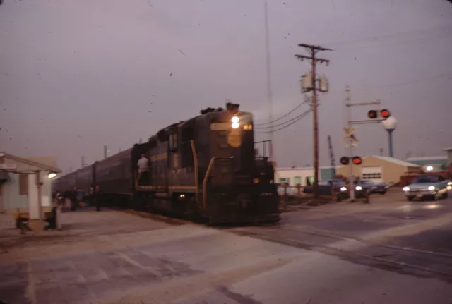 N&W Norfolk & Western EMD GP9 Kodachrome original Kodak Slide