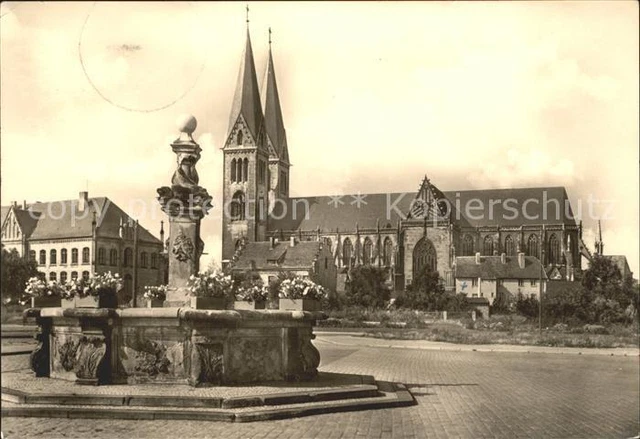 72091970 Halberstadt Dom von Sueden mit Holzmarktbrunnen Halberstadt
