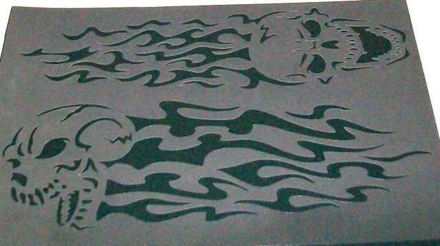 Step by Step 032 Pochoir aérographe Motif crâne