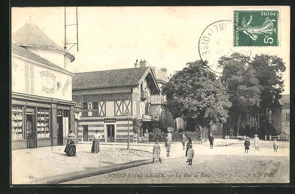 CPA Boissy-Saint-Leger, La Rue de Paris, vue de la rue 1908