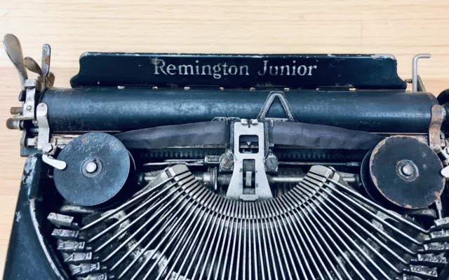 1939 Antique Remington Junior Portable Manual Typewriter Machine Case FREE POST 3