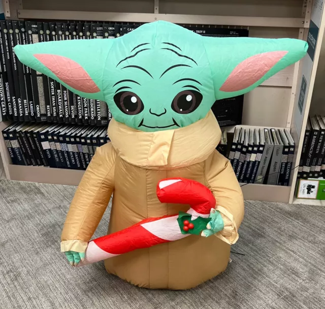 Star Wars Airblown Mandalorian The Child Baby Yoda Christmas 3.5 ft Inflatable