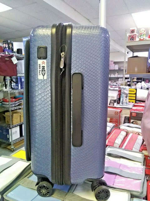 Samantha Brown 22" Hardside Spinner and Cosmetic Case with USB Port - Blue /New 2