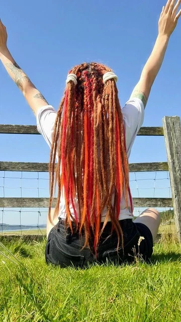 Extensions Dreadlocks Synthétiques Court Double Terminé Par DreadLab – Paquet De 10