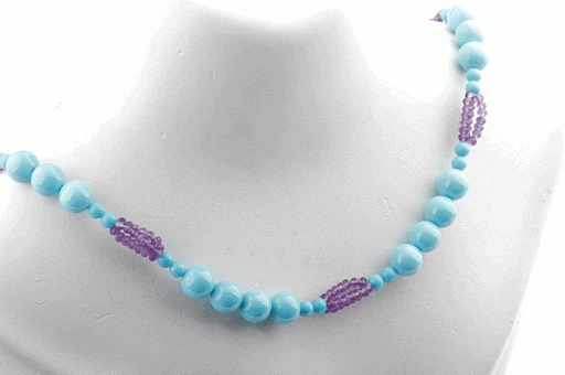 Halskette mit Türkisen, Amethysten und silbernem Schnecken Verschluss  -