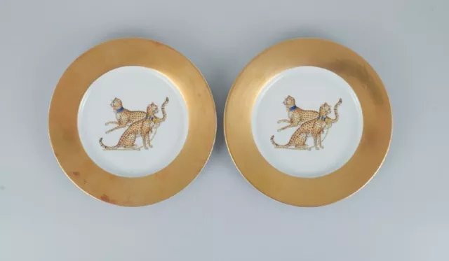 Porcelaine de Paris (Décor - Chasses Royales). Two cover plates with cheetahs