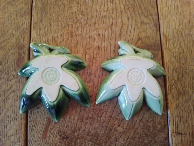 2 Small Vintage 'Wade' Green Leaf Trinket Dishes 2