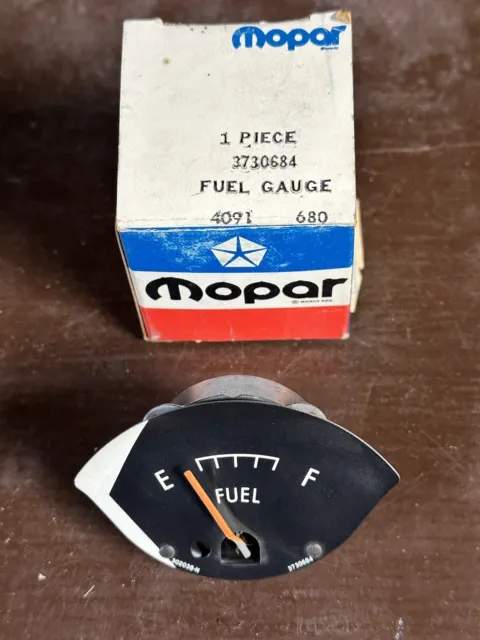 NOS MOPAR 3730684 Gas GAUGE DT 1974-1981 MOTOR HOME big truck dodge van Fuel