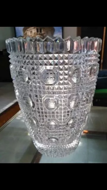 jarron florero cristal tallado 24 cm alto 14 cm de diámetro 