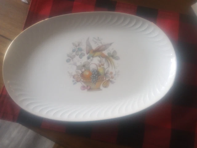 Bareuther Waldsassen Bavaria Germany 171 Platter Bird With Fruit Basket