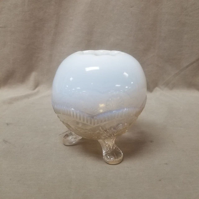 Vintage Northwoods Clear/Blue Ombre Leaf Pattern Footed Round Glass Bowl Vase