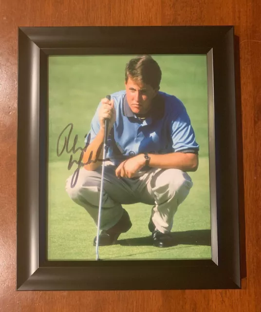 PGA Tour PHIL MICKELSON HAND SIGNED & FRAMED Autographed 8X10 golf photo