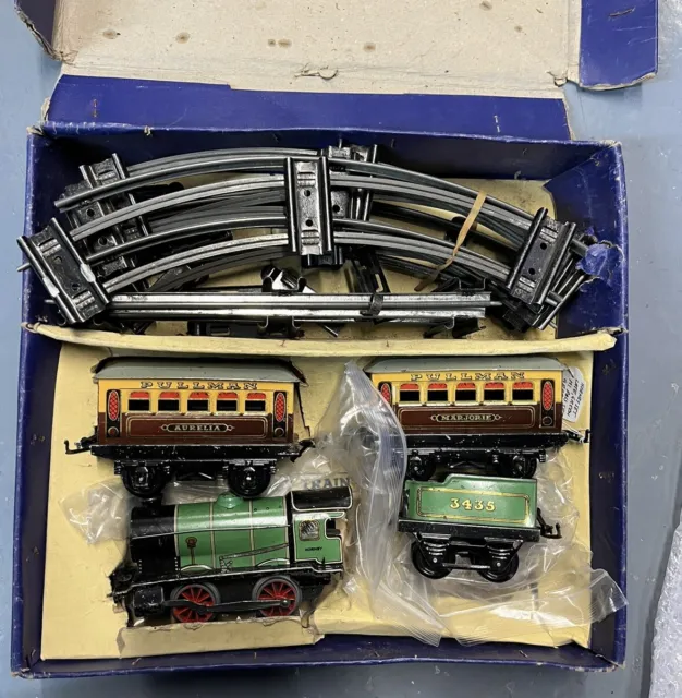 HORNBY Train..M 1..Passenger Set.."O" Gauge..Clockwork 3