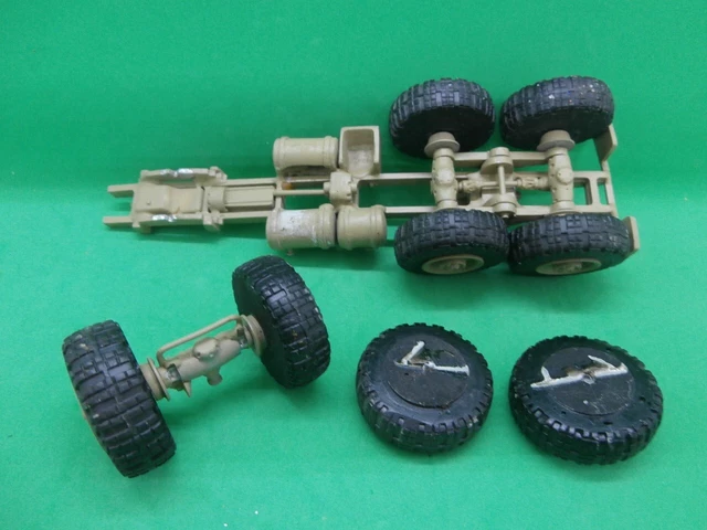 Berliet GBC 8 KT 6x6 CMD grue - Gazelle - Solido - 1/50ème en boite