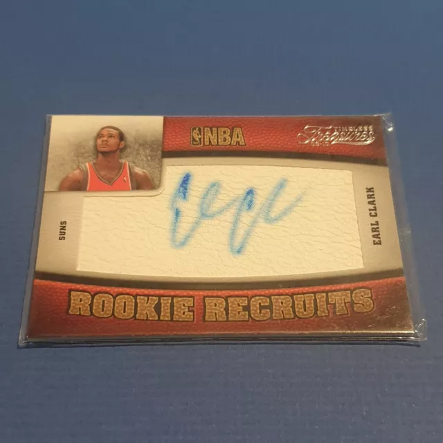 2009-10 Timeless Treasures Earl Clark Auto Leather RC #ed/299 - Phoenix Suns