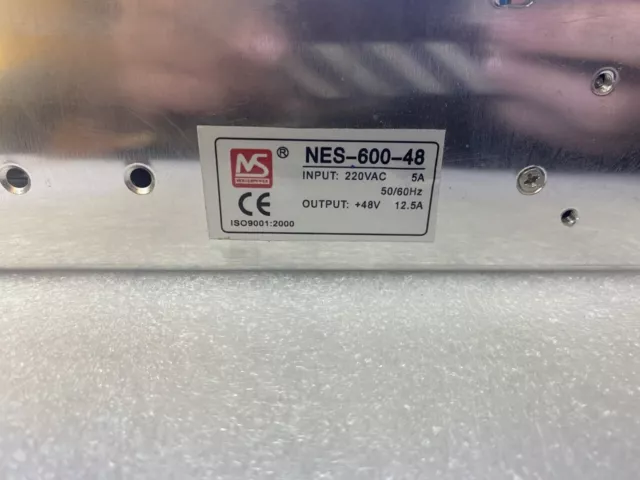 NES-600-48 MEAN WELL Entrée : 220VAC 5A 50/60Hz Output + 48V 12.5A