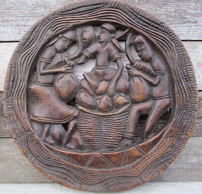Figural  Wood Panel Carved with 3 Figures; 38cm diameter & 880g Mid Century or?