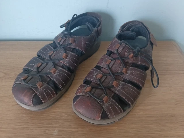 Clarks brixby cove sandals deals