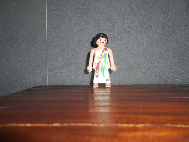 PLAYMOBIL PERSONNAGE FIGURINE femme avec pioche EUR 2,50 - FR
