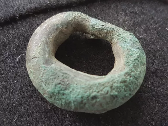 Saxon ancient heavy bronze buckle kidney type, nice patina found in England L48t 2