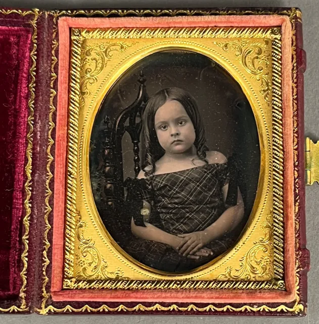 1/9 Plate Daguerreotype Of Cute Young Girl With Long Hair, In Nice Leather Case